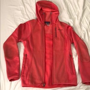 Patagonia women’s hooded jacket xs